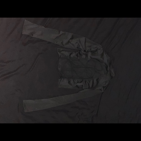 Smile back at you laces up shirt - Picture 2 of 3